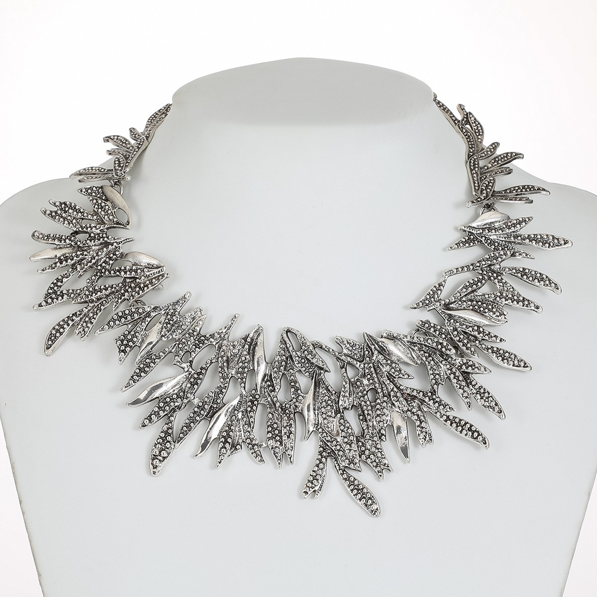 Women'S Accessories Manufacturers - Exaggerated and Stylish Retro Design European