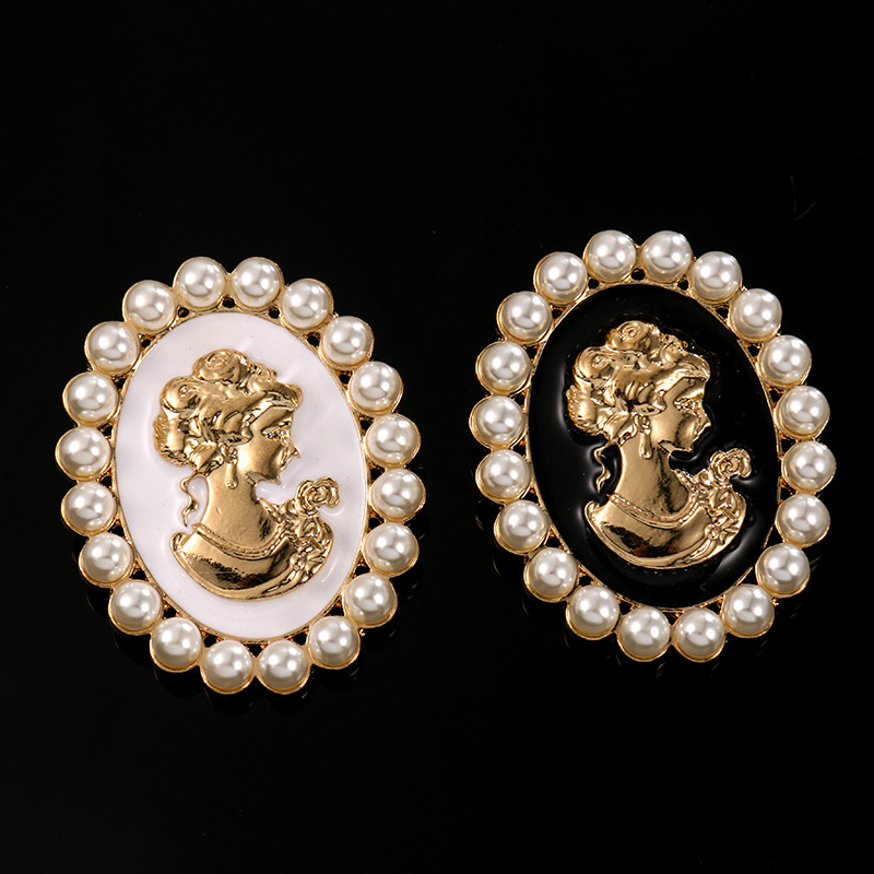 Women'S Victorian Era Accessories - Victorian Style Pearls Cameo Brooch Pins