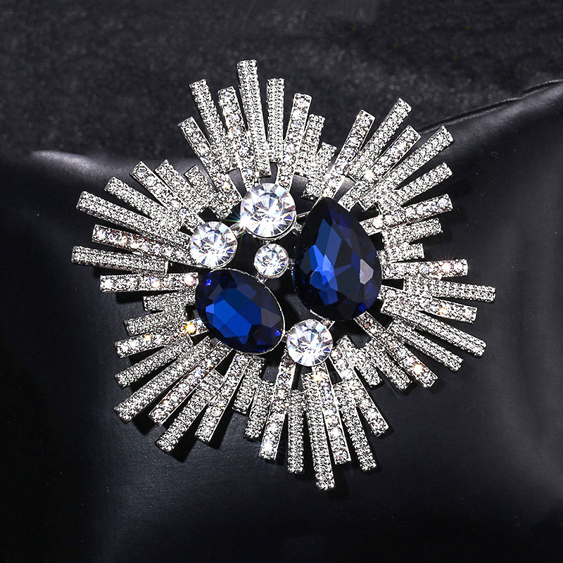 High end luxury crystal brooch - Women'S Accessories Manufacturers ulasan dan harga