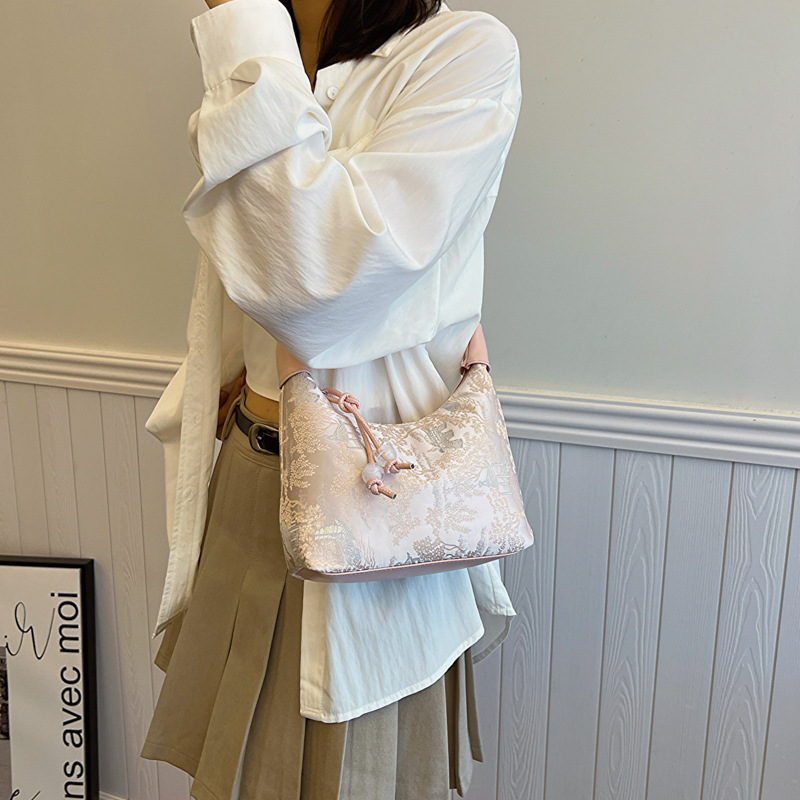 Chinese Ancient Style Wrist Ba - Women'S Accessories Handbags ulasan dan harga